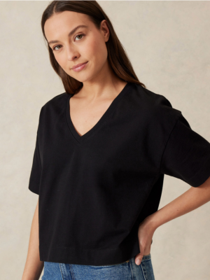 Boxy V Neck Tee Black