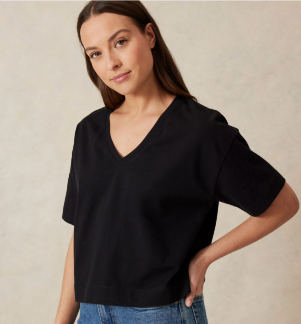 Boxy V Neck Tee Black