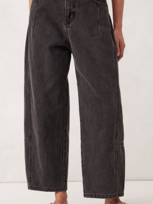 Darted Barrel Jean - Faded Black