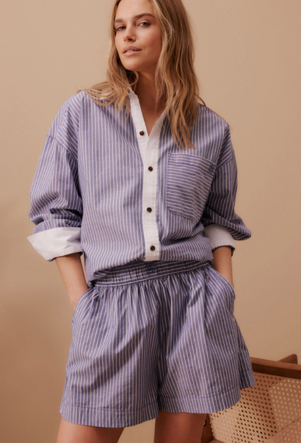 Mila Short College Blue White Stripe