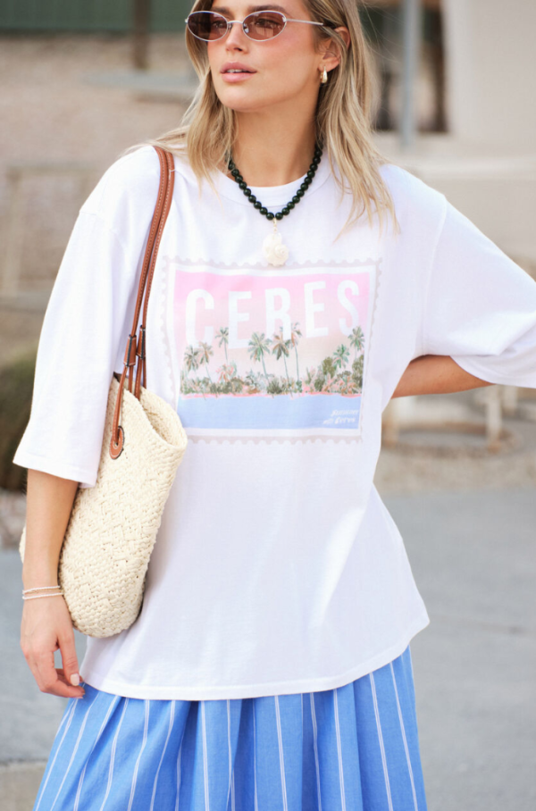 Liv Oversized Tee White/Ceres Holiday Stamp