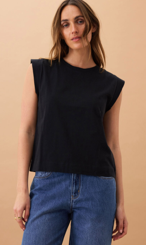 Extended Shoulder Tee Black