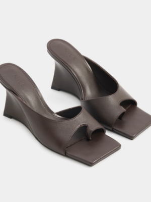 Shiva Leather Wedge Sumac