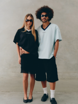 Reflective V Neck Tee Black