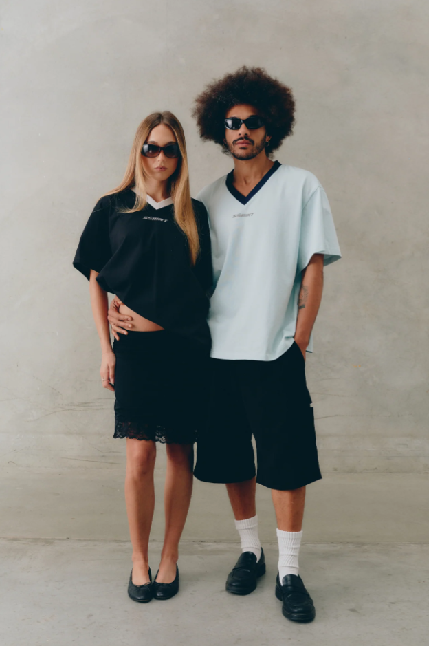 Reflective V Neck Tee Black