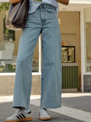 Core Wide Leg Jean Mid Vintage Blue