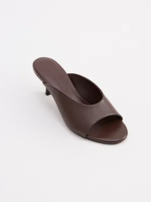 Elodie Heeled Mule Raisin
