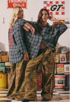 The Canvas Hearts Pants Camo