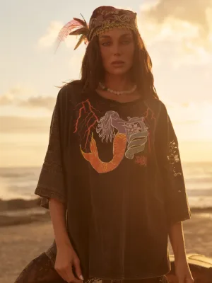 The Chase Your Dreams Lace Tee - Black