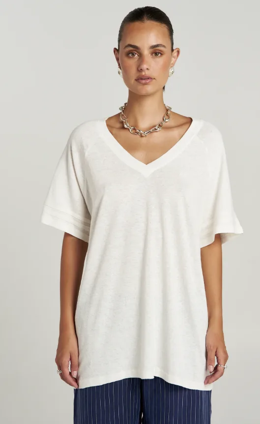 V Neck Tee Vanilla